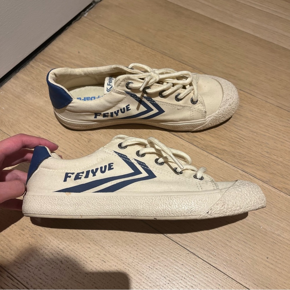 Old School Classic Feiyue Canvas Sneakers
